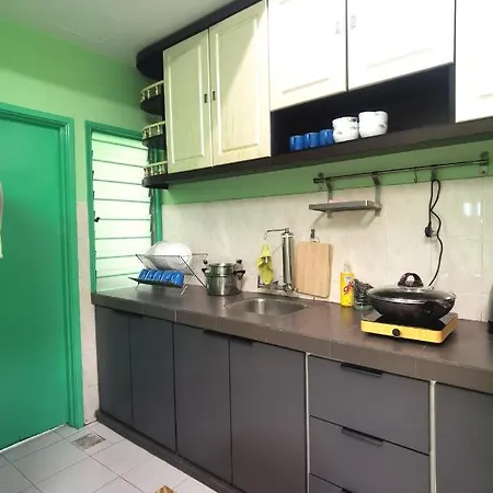3 Rooms 2 Parking 10Pax Psr Comfy Sofa&Bed Near Mrt Eateries Mcd Seri Kembangan Exterior photo