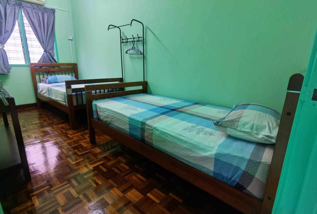 3 2 Parking 10pax Psr Comfy Sofa&bed Near Mrt Eateries Mcd