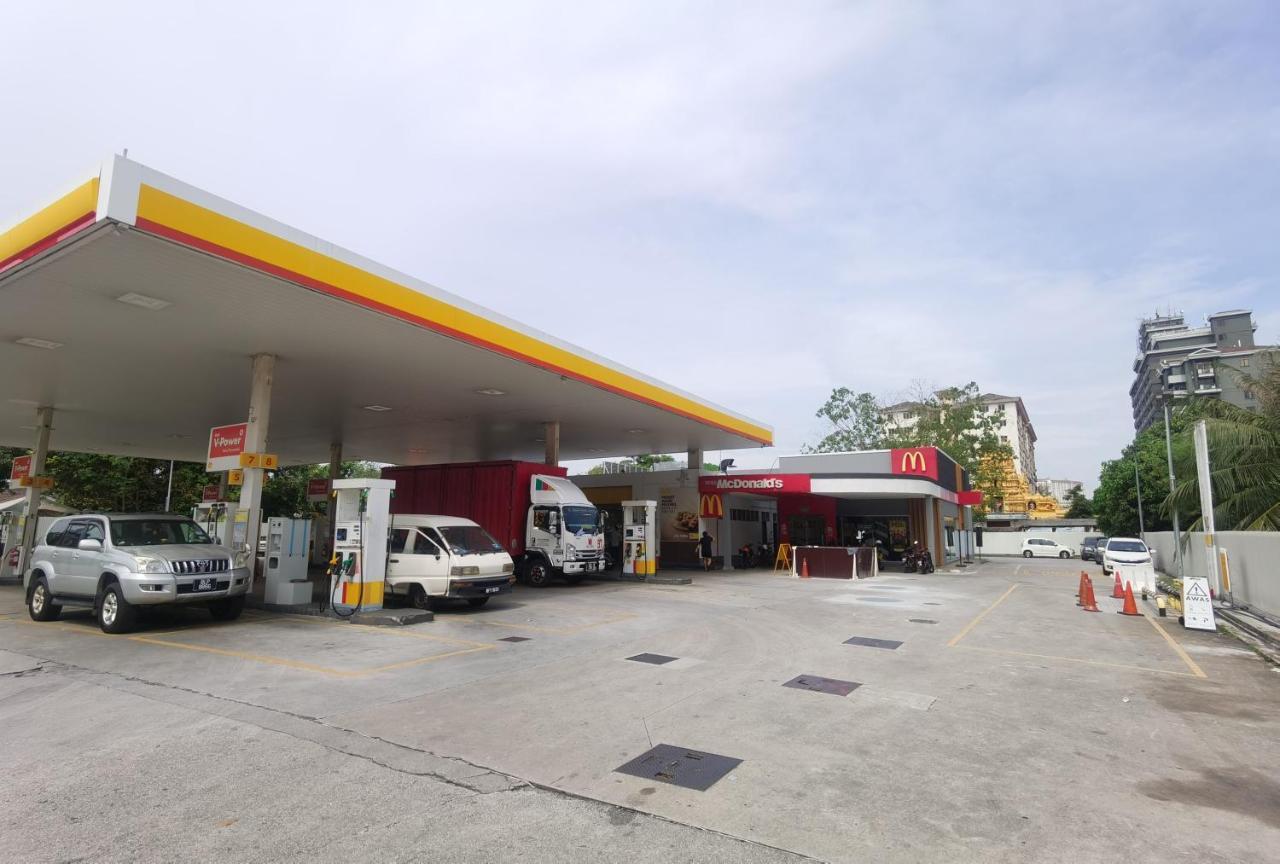 3 2 Parking 10pax Psr Comfy Sofa&bed Near Mrt Eateries Mcd * Seri Kembangan